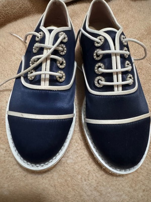 Women Shoes New, Size 36, Small Leather Issue Inside