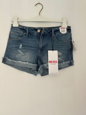 Denim shorts Celebrity Pink The Honey size small 36 new