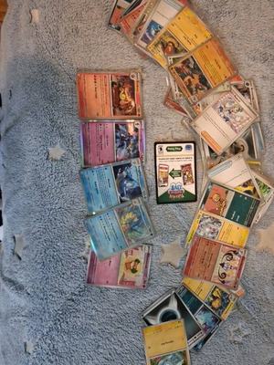 Κάρτες Pokemon σαν καινούργιες, αυθεντικές