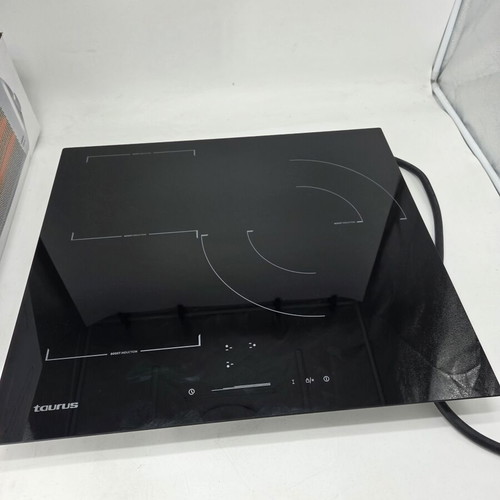 Taurus 1603F Induction Cooktop with Three Cooking Zones and Booster