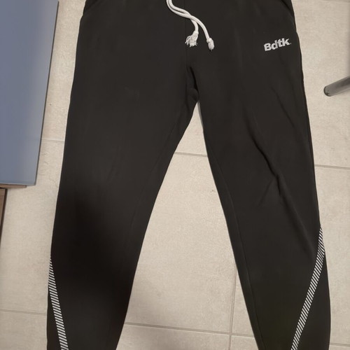 BodyTalk sports pants used, size large, black and white