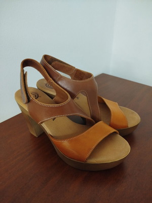 Ragazza leather sandals like new, size 37, brown tan