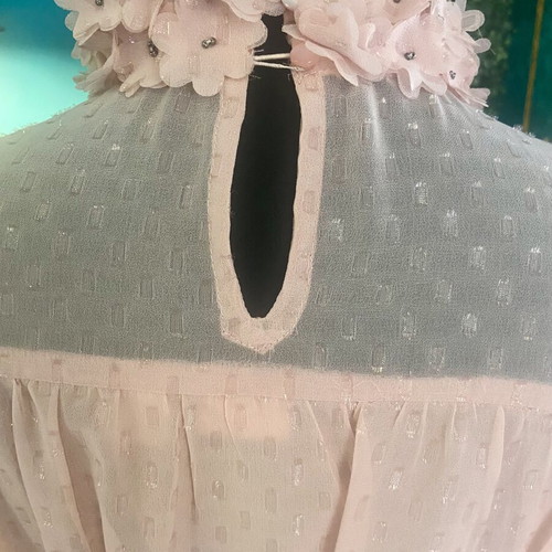 Salmon chiffon dress with 3D flowers