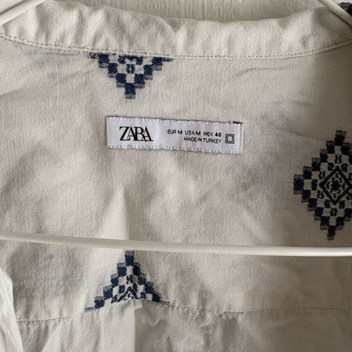 Zara short-sleeve shirt with embroidery like new, white and blue, size M