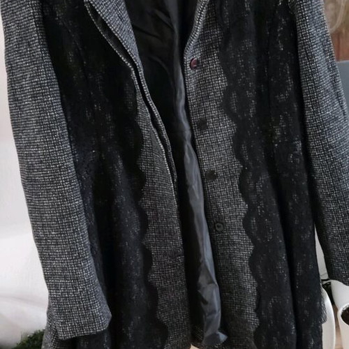 Soma thin coat small like new