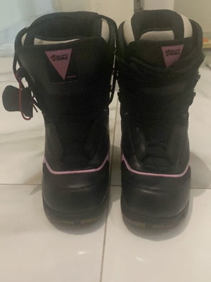 Vans snowboard boots women's size 39 like new