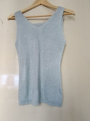 Silver shiny top size S like new with lurex knit fabric