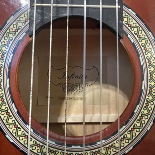 Guitar Infinity like new