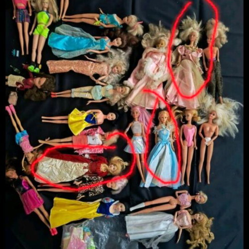 Barbie dolls like new, including Rapunzel and 1980 edition, set of three