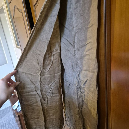 Scarf used in brown and beige tones with fringed edges