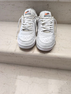 Nike Court Vintage Premium sneakers white black total orange size 42 like new