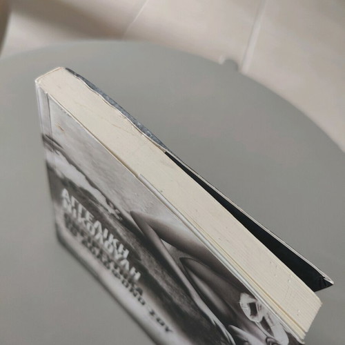 Oneireftika to Dolofono Sou by Angeliki Nikolouli used book