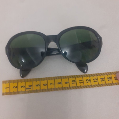 Vintage sunglasses from the 70s new, black
