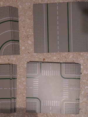 Lego bases used, set of 26 bases, 8 corners, 6 crosses, 7 straights, 5 intersections