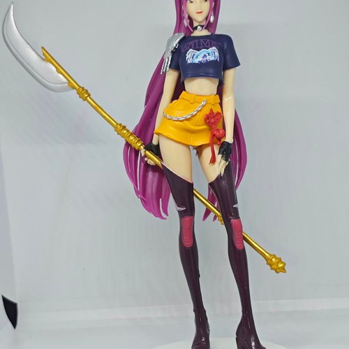 K-pop Demon Hunter collectible figure like new, 18cm
