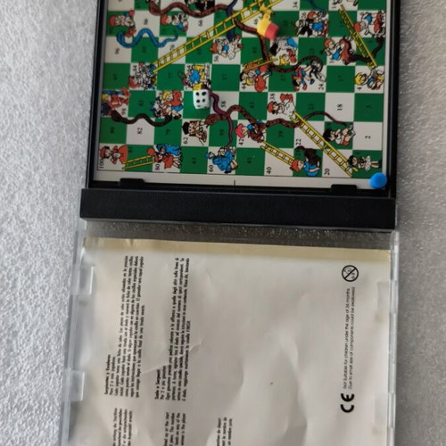 Garfield Magnetic Board Game Snakes & Ladders like new