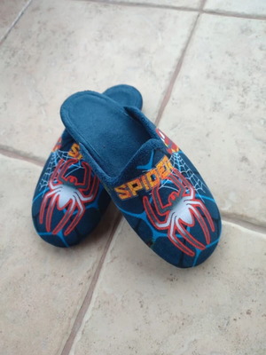 Spider-Man children's winter slippers size 34, dark blue