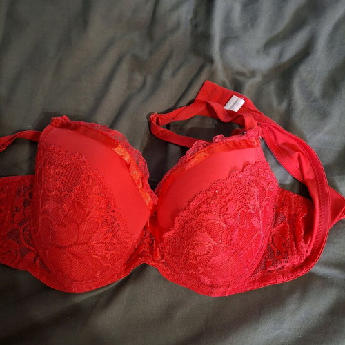 Bra 75-80C like new with light padding