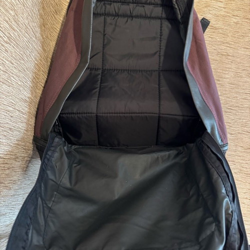 Sisley backpack used, burgundy with zipper pocket