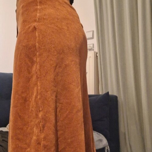Nosmall pack of 4 skirts like new