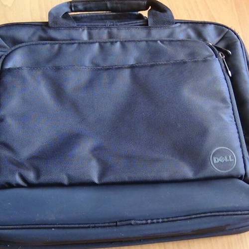 Τσάντα Dell για laptop σαν καινούργιο, μαύρη, έως 15"