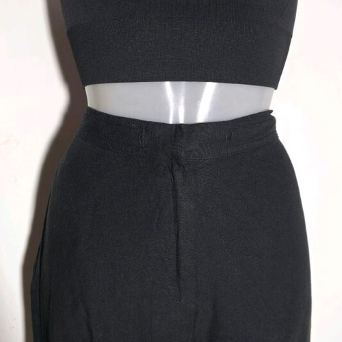 Black bermuda shorts in wide straight line like new, size S/M
