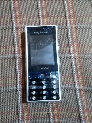 Sony Ericsson k810 μη λειτουργικό μεταχειρισμένο χωρίς μπαταρία και φορτιστή