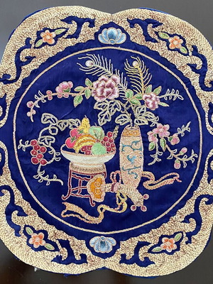 Vintage round embroidered decorative fabric Ø31 cm