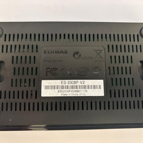 Edimax ES-3308P Network Switch used, Unmanaged L2, 10/100 Mbps PoE