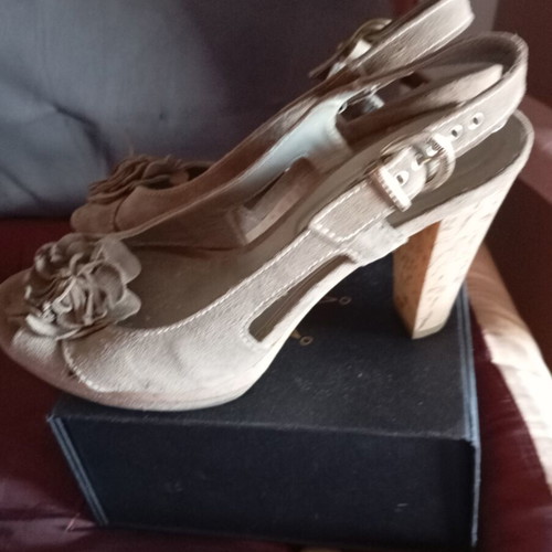 Nero Giardini summer sandals size 37 like new, beige leather