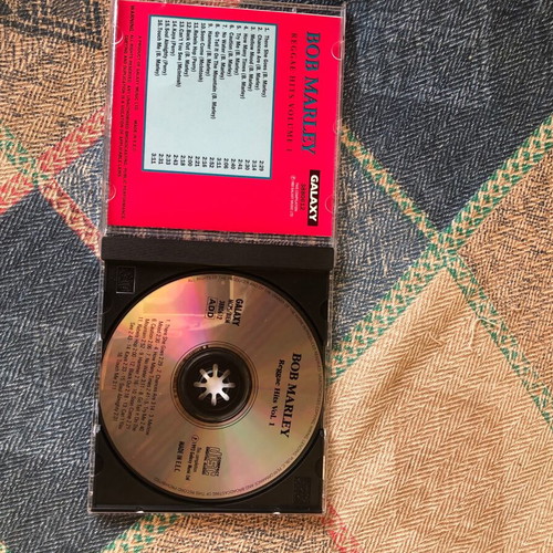Bob Marley CD like new, reggae hits