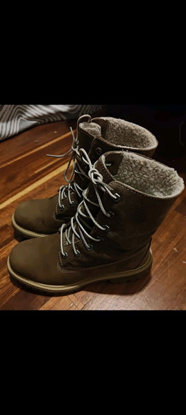 Γυναικεία δερμάτινα μποτάκια Timberland