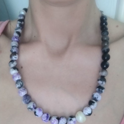 Necklace with precious stones new