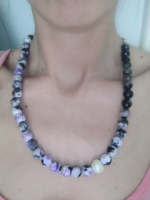 Necklace with precious stones new