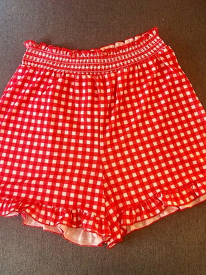 Assos shorts like new, red, elastic, size M-L 38