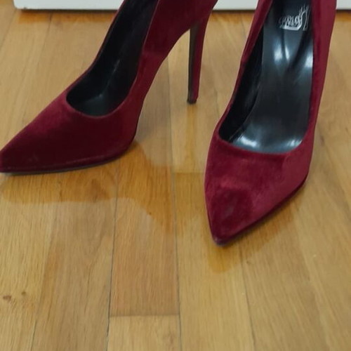 Velvet women's high heel dark red like new