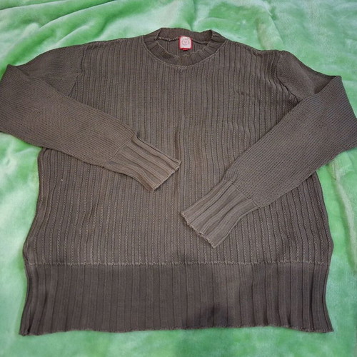 Men's woolen sweater brown like new