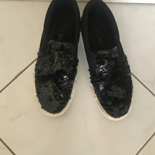 Flat shoes with sequins size 39 like new, white sole