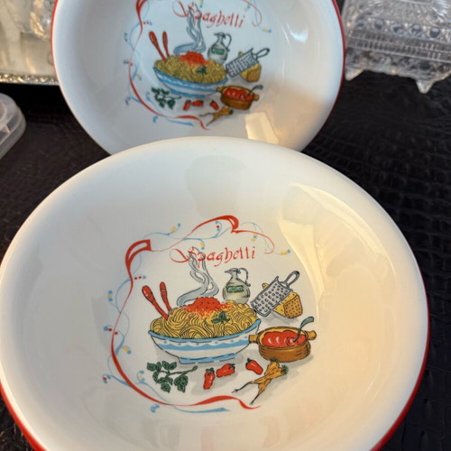 Ceramic pasta serving bowls vintage new