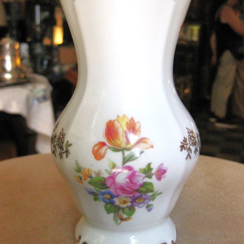 Weimar porcelain vase used