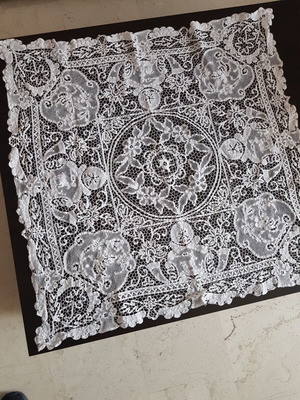 Crochet tablecloth 75×75 cm
