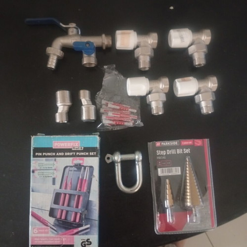 Zoumpades and Pontes plumbing set new, made in Italy