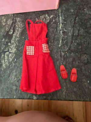 Bibibo dress like new with red slippers