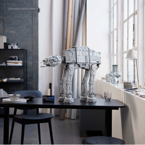 Lego Star Wars AT-AT 75313 new and sealed