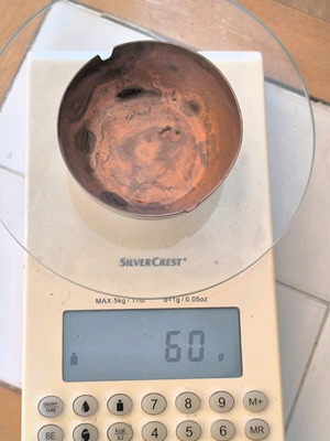 Vintage copper ashtray used handmade from Kriti