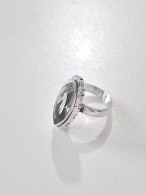 Silver s9.25 impressive ring like new