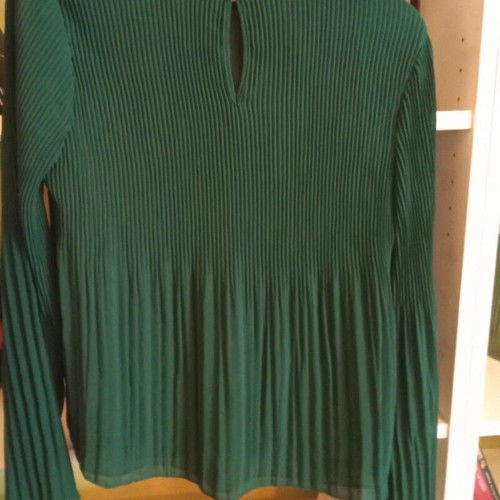 Strativarius pleated blouse like new, size M