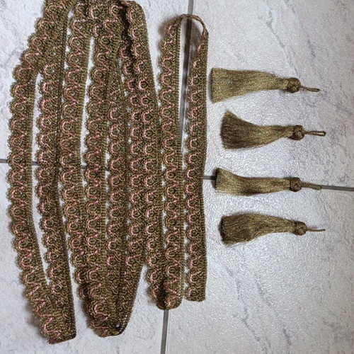 Gold Trim Set with Pink Details and 4 Tassels new