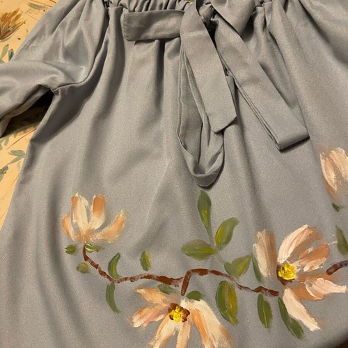 Painted blouse in gray ciel color