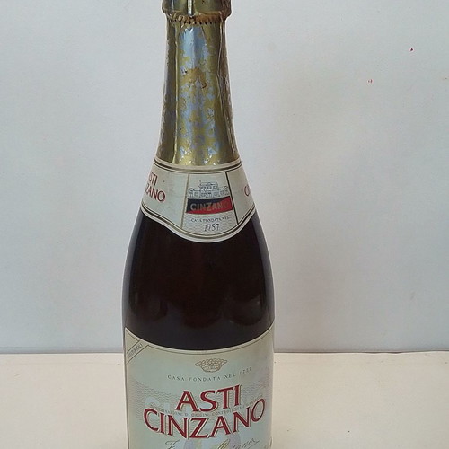 Asti Cinzano 1757 sparkling wine new, sealed bottle